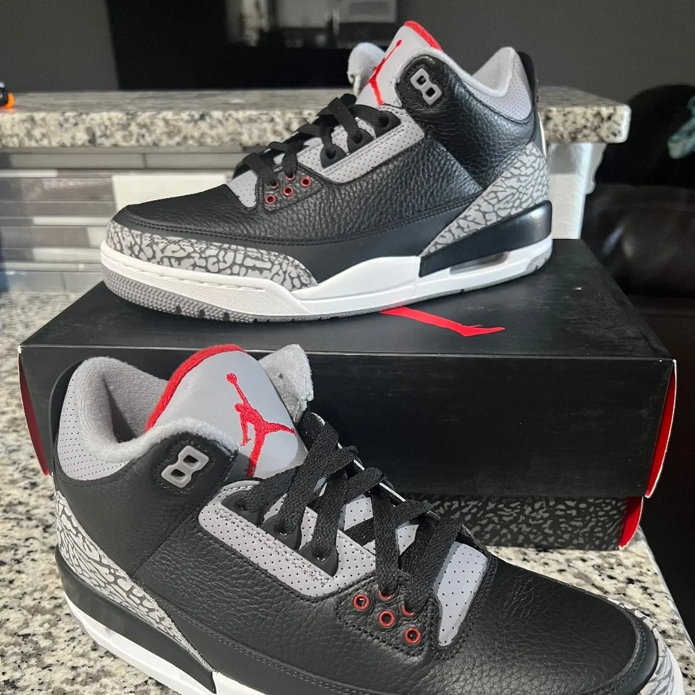 AIR JORDAN 3 RETRO OG - Picture 3 of 5